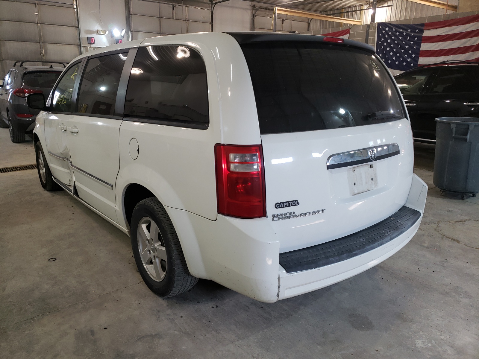 Photo 3 from auction – 2008 DODGE GRAND CARA with VIN 1D8HN54P18B177991