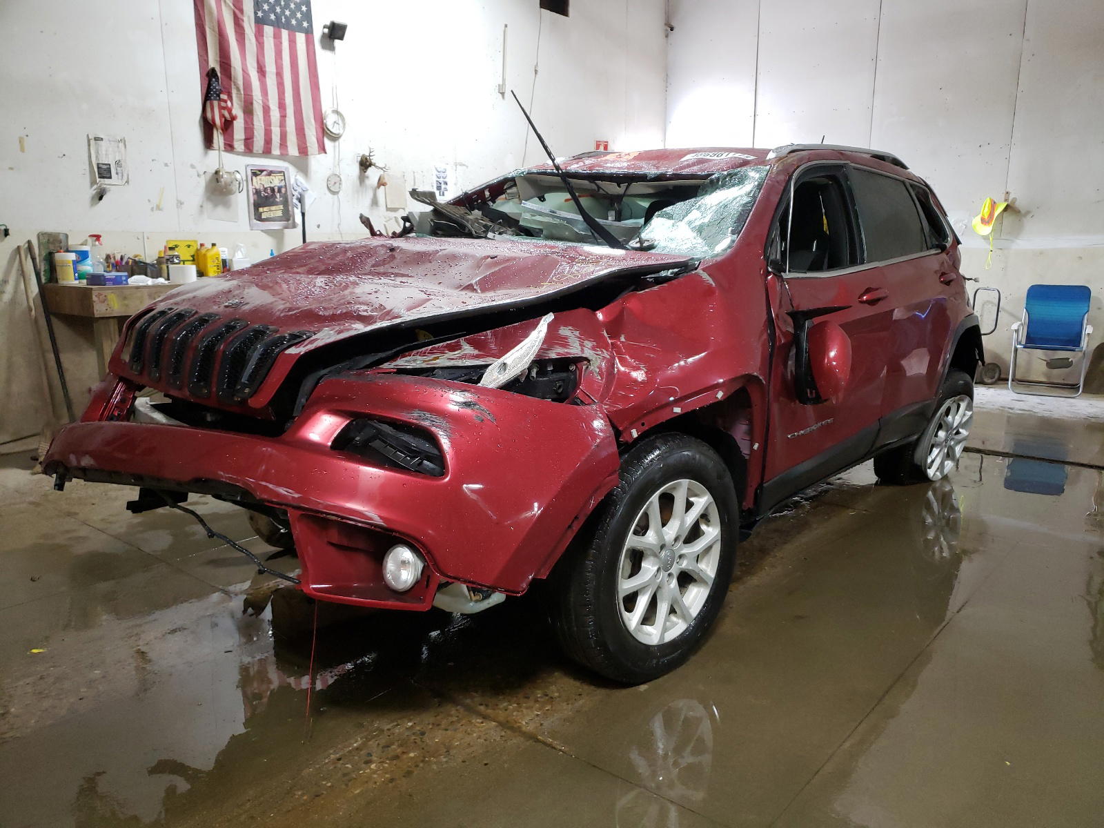 Photo 2 from auction – 2014 JEEP CHEROKEE L with VIN 1C4PJMCB3EW227817
