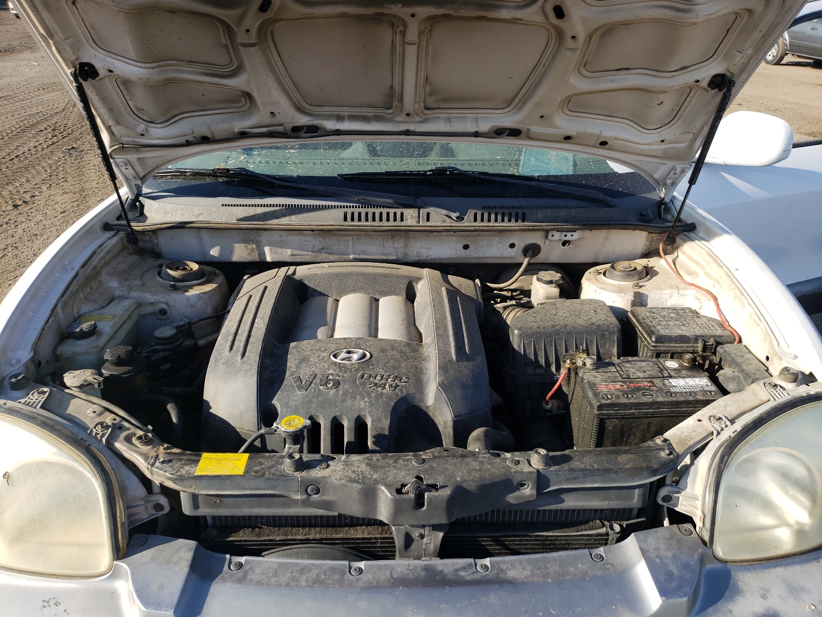 Photo 7 from auction – 2002 HYUNDAI SANTA FE G with VIN KM8SC13D92U255841