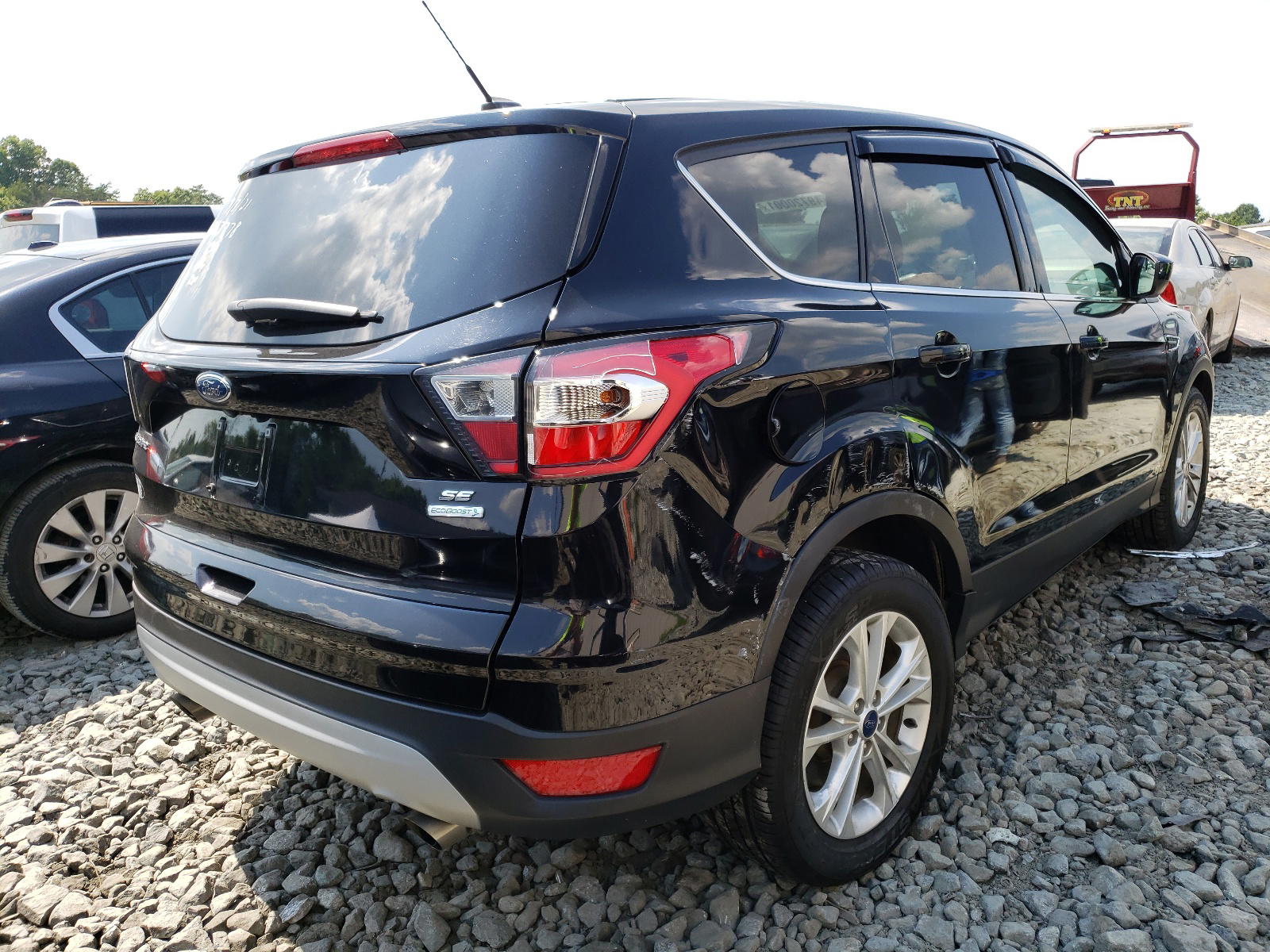 Photo 4 from auction – 2017 FORD ESCAPE SE with VIN 1FMCU0G91HUB67778