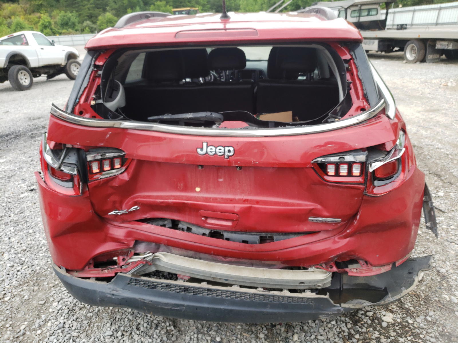 Photo 9 from auction – 2018 JEEP COMPASS LA with VIN 3C4NJDBB9JT155093