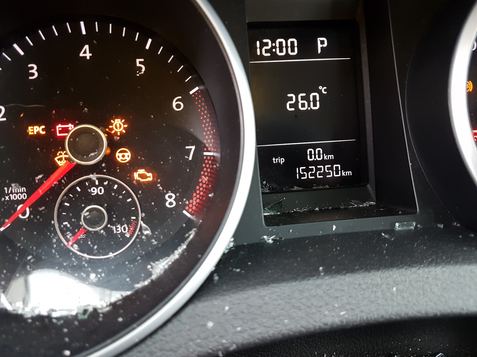 Photo 8 from auction – 2012 VOLKSWAGEN GOLF with VIN WVWDA7AJ8CW011005