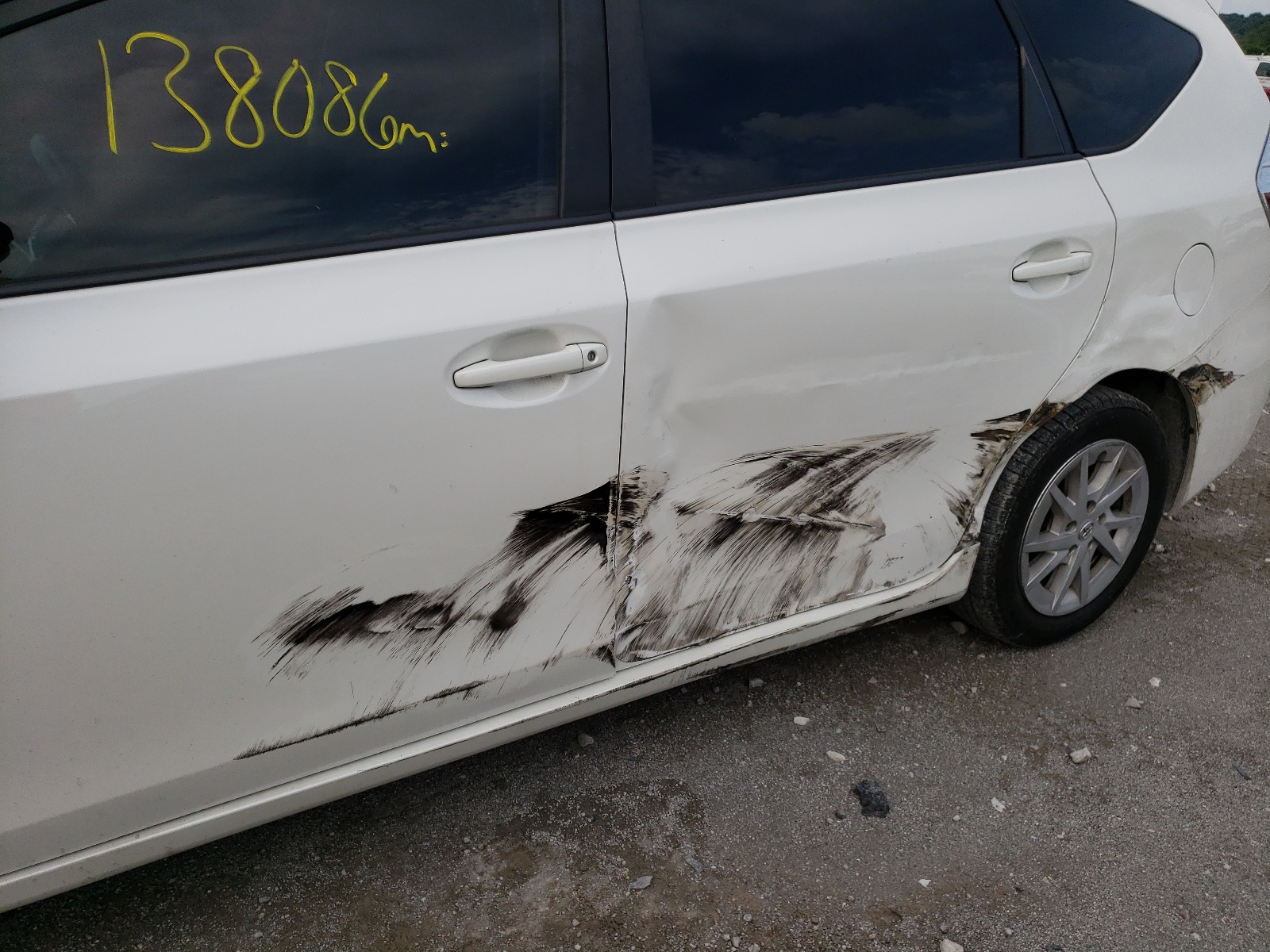 Photo 9 from auction – 2012 TOYOTA PRIUS V with VIN JTDZN3EU1C3183160