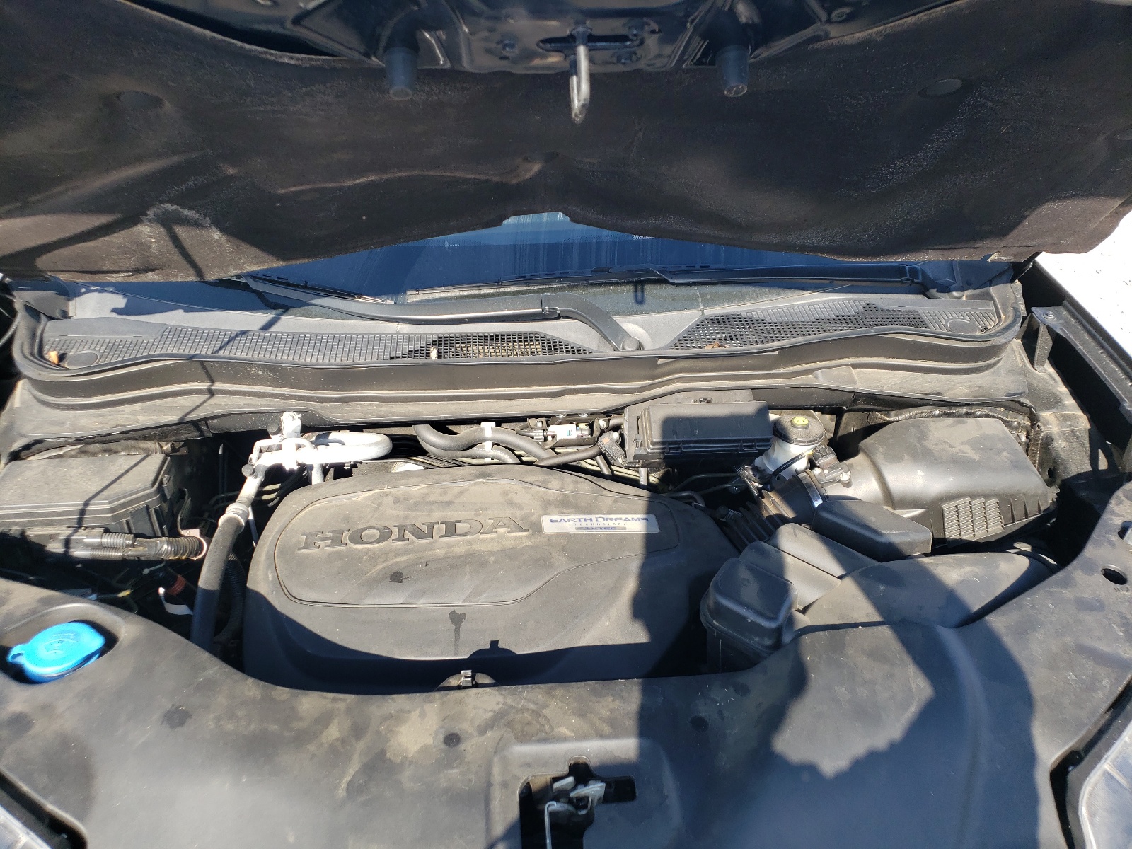 Photo 7 from auction – 2017 HONDA PILOT ELIT with VIN 5FNYF6H01HB099594