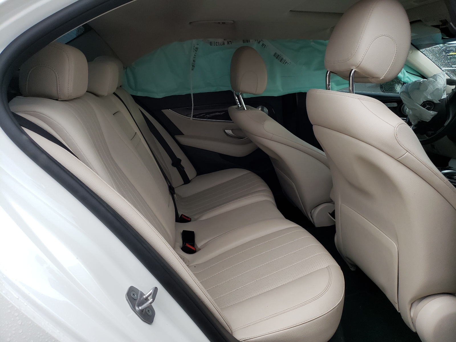 Photo 18 from auction – 2017 MERCEDES-BENZ E 300 with VIN WDDZF4JB3HA079799