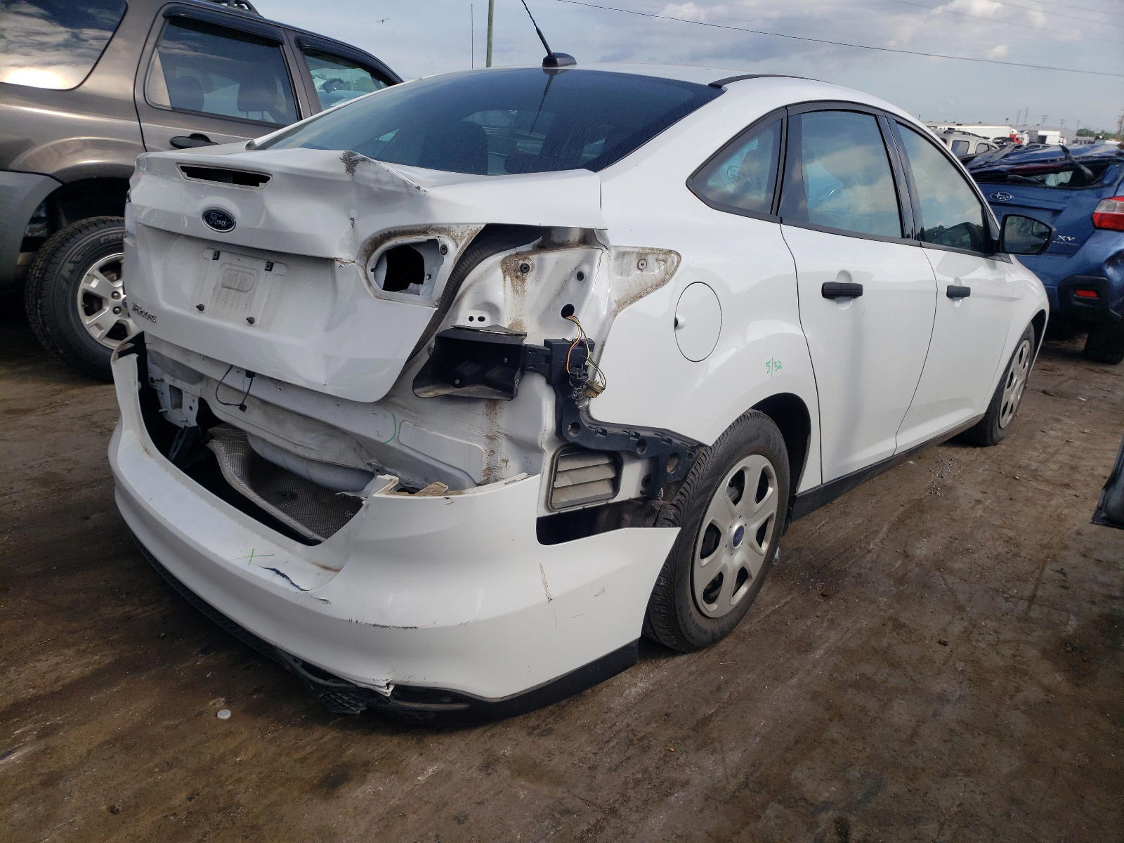 Photo 4 from auction – 2018 FORD FOCUS S with VIN 1FADP3E22JL245526