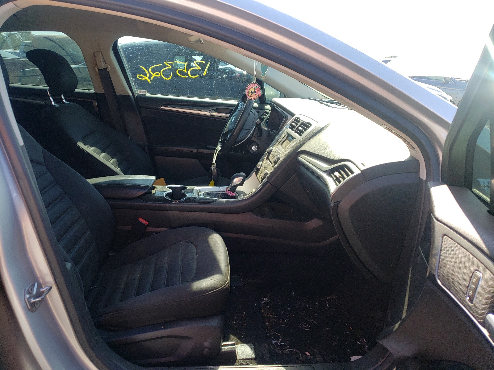 Photo 5 from auction – 2014 FORD FUSION SE with VIN 3FA6P0LU7ER379659