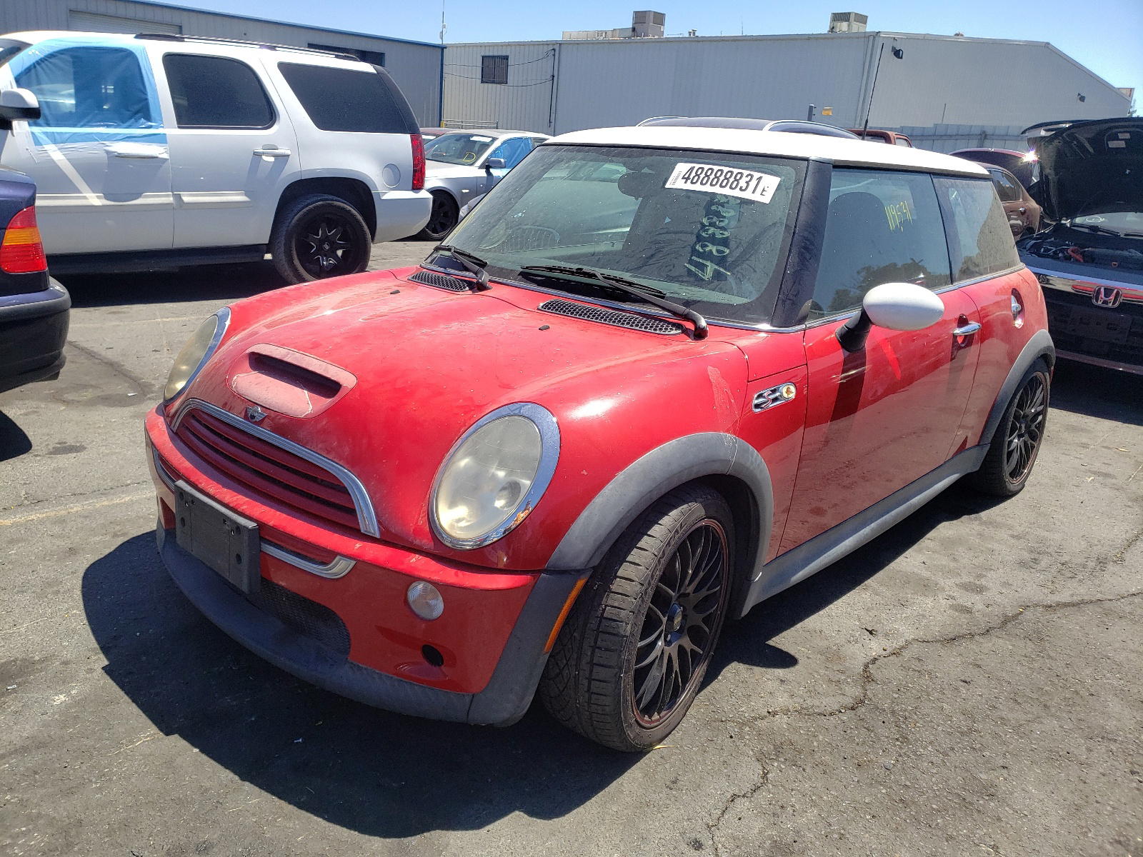 Photo 2 from auction – 2004 MINI COOPER S with VIN WMWRE33494TD83319