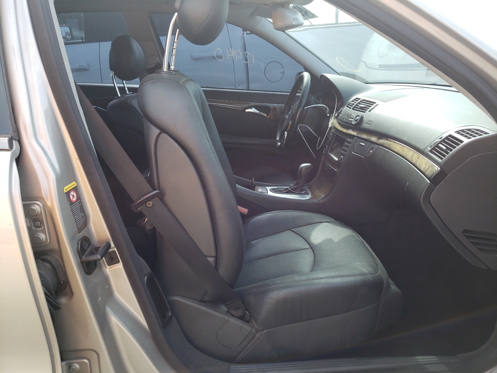 Photo 5 from auction – 2005 MERCEDES-BENZ E 500 with VIN WDBUF70J05A614662