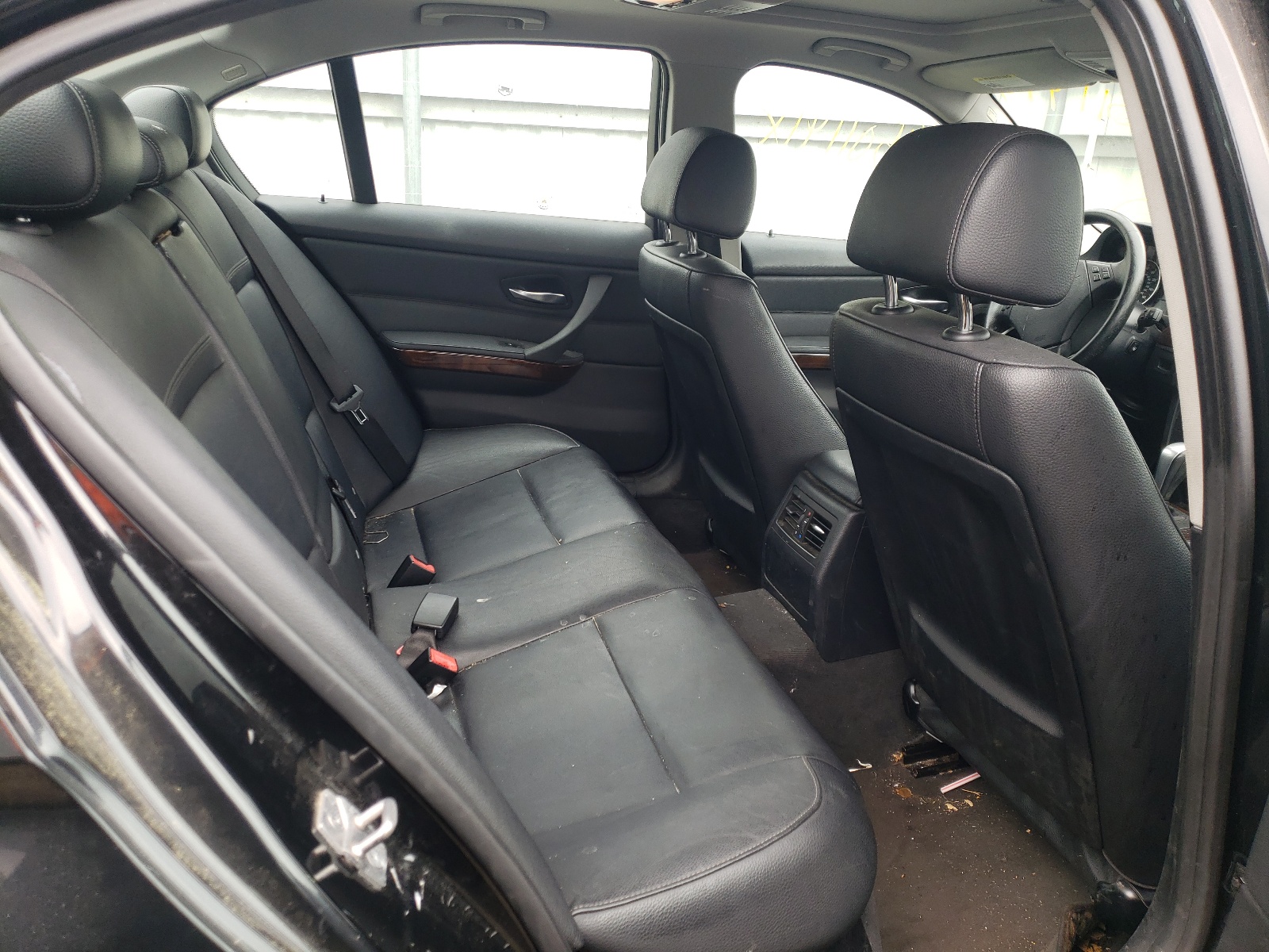 Photo 6 from auction – 2011 BMW 328 XI SUL with VIN WBAPK5C5XBA659730