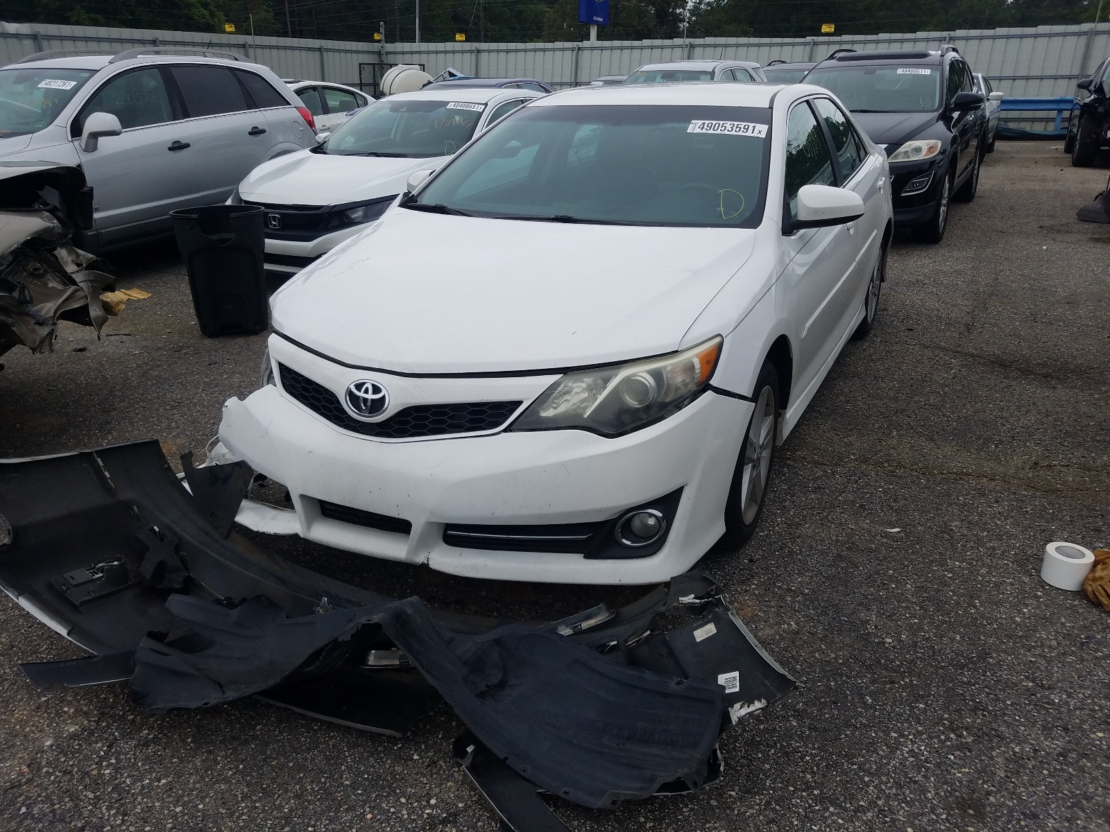 Photo 2 from auction – 2014 TOYOTA CAMRY L with VIN 4T1BF1FK1EU413224