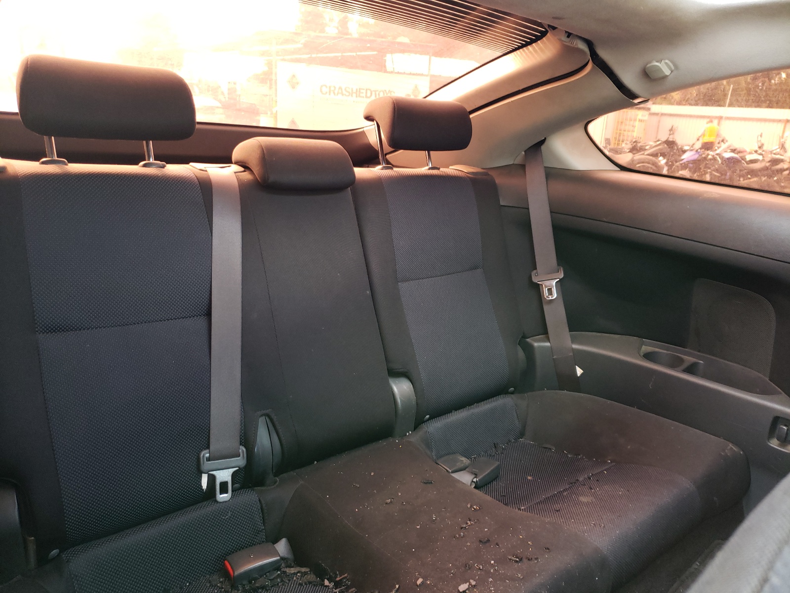 Photo 6 from auction – 2006 TOYOTA SCION TC with VIN JTKDE177160112495