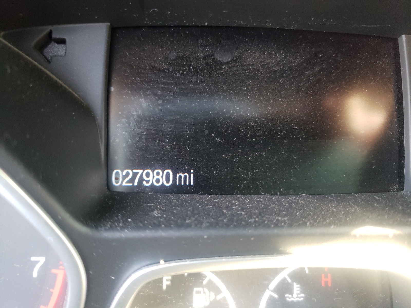 Photo 8 from auction – 2017 FORD ESCAPE SE with VIN 1FMCU9G95HUC83814