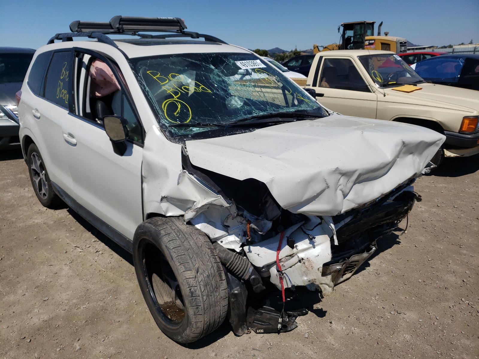 SUBARU FORESTER 2 2015 with VIN JF2SJGDC3FH471641 - Photo from auction