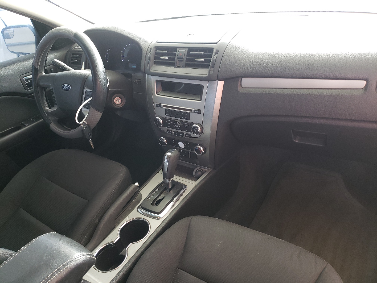 Photo 9 from auction – 2012 FORD FUSION SE with VIN 3FAHP0HA4CR170481