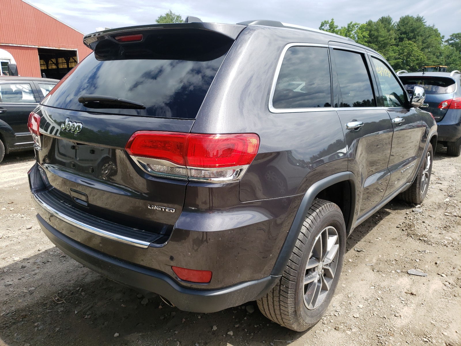 Photo 4 from auction – 2017 JEEP GRAND CHER with VIN 1C4RJFBG8HC735529