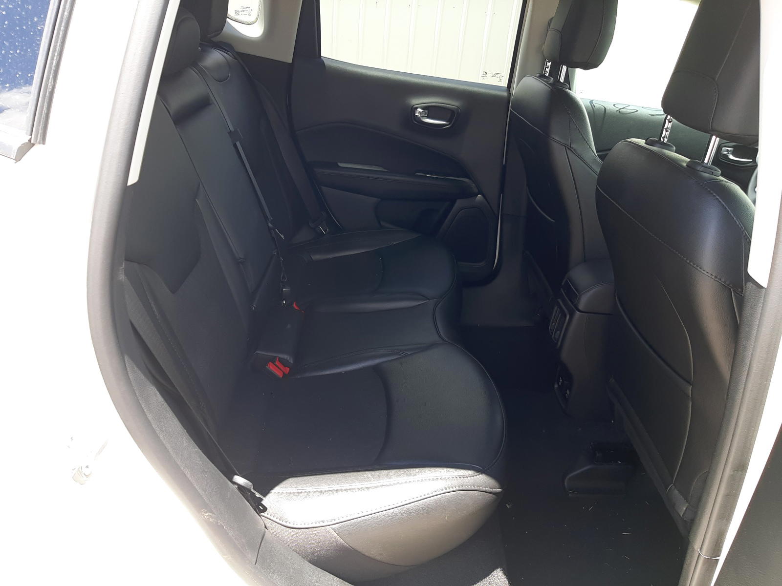 Photo 6 from auction – 2020 JEEP COMPASS LA with VIN 3C4NJCBB4LT205816