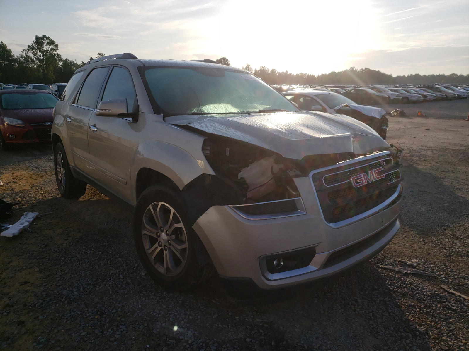 GMC ACADIA SLT 2014 with VIN 1GKKRRKD3EJ304299 - Photo from auction