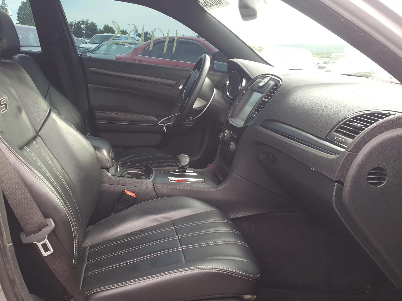 Photo 5 from auction – 2014 CHRYSLER 300 S with VIN 2C3CCABG5EH204966