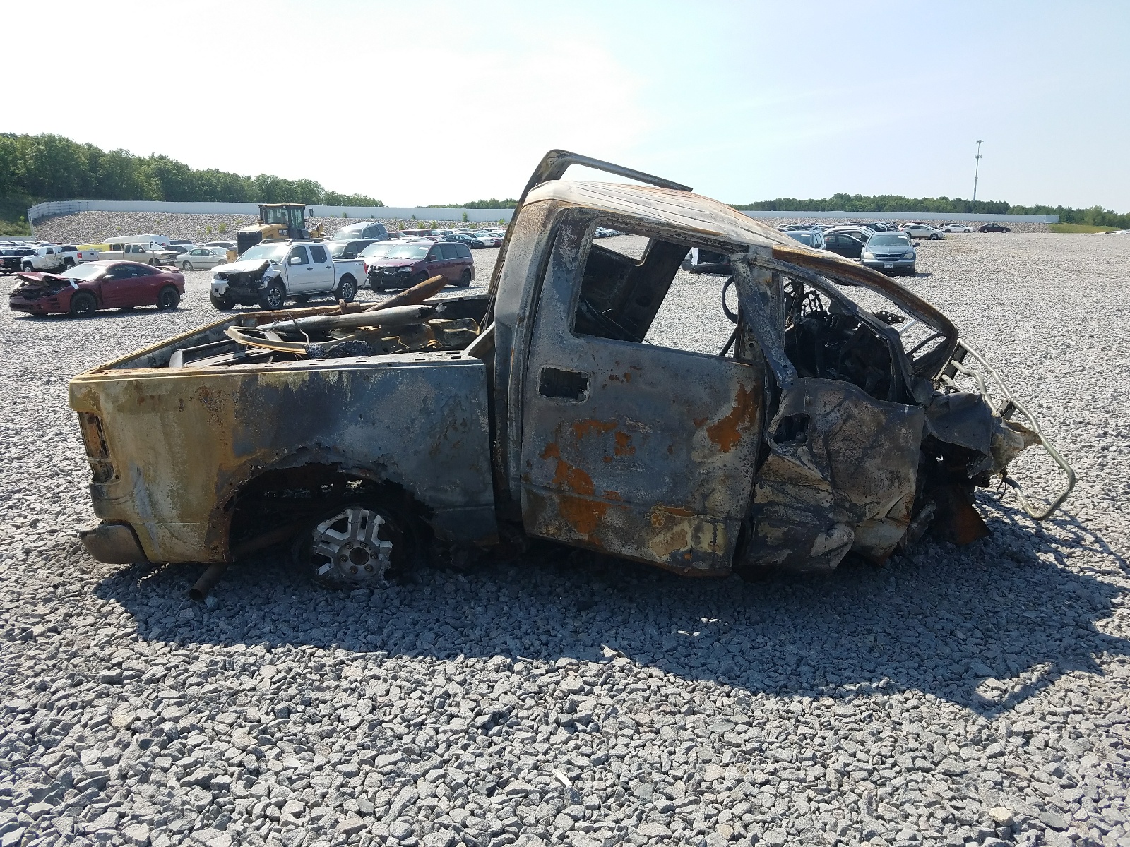 Photo 9 from auction – 2005 FORD F150 SUPER with VIN 1FTPW14585KC66435