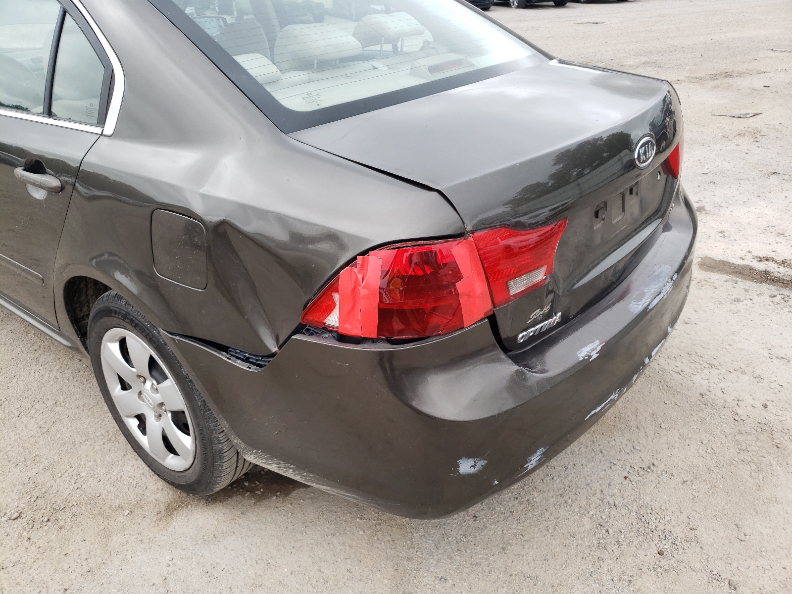 صورة رقم 9 من المزاد - 2010 KIA OPTIMA LX مع VIN KNAGG4A81A5377489