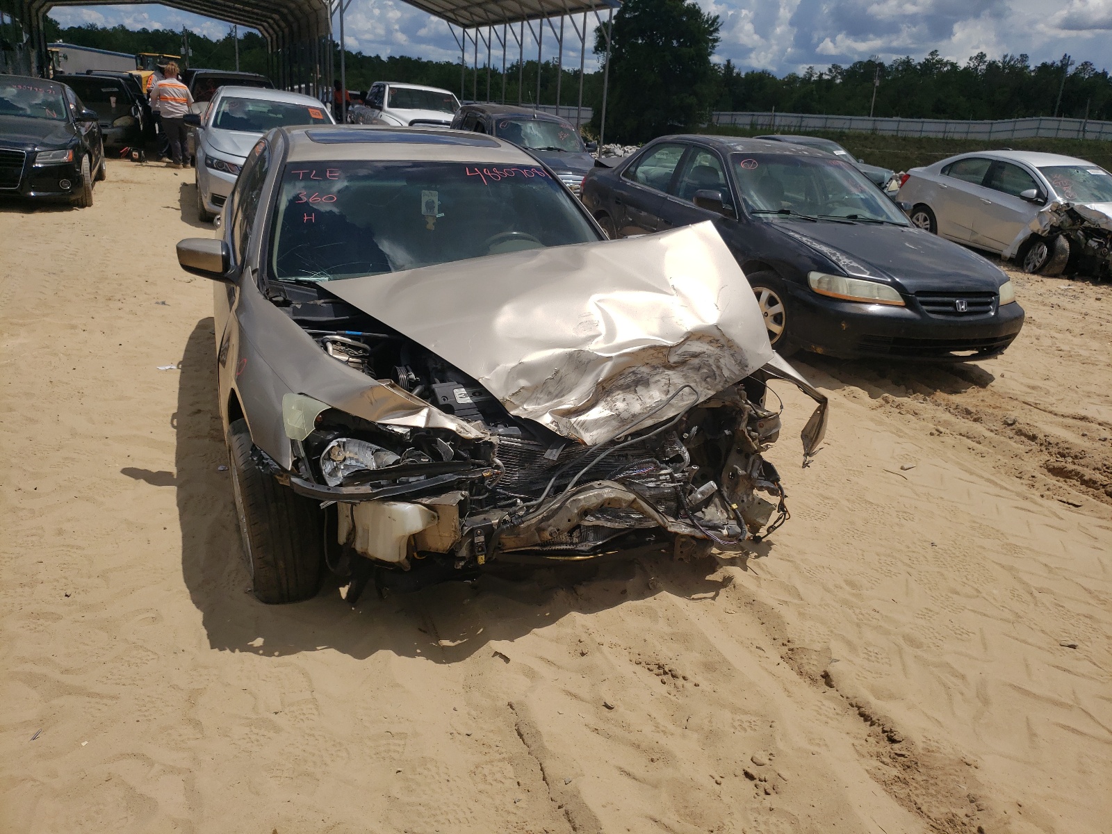 Photo 9 from auction – 2004 HONDA ACCORD EX with VIN 1HGCM66514A078019