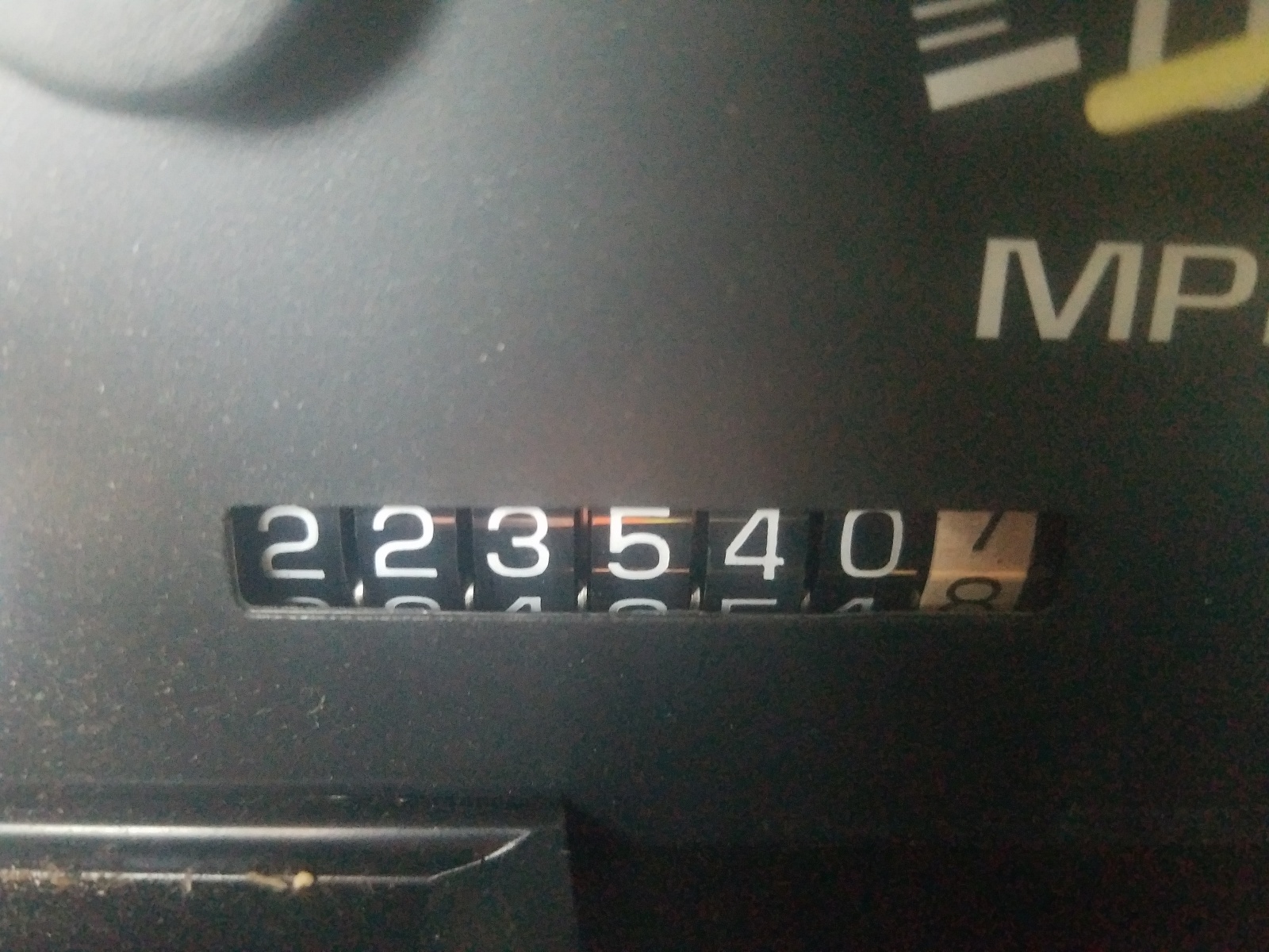 Photo 8 from auction – 1998 GMC YUKON with VIN 1GKEK13R7WJ706499