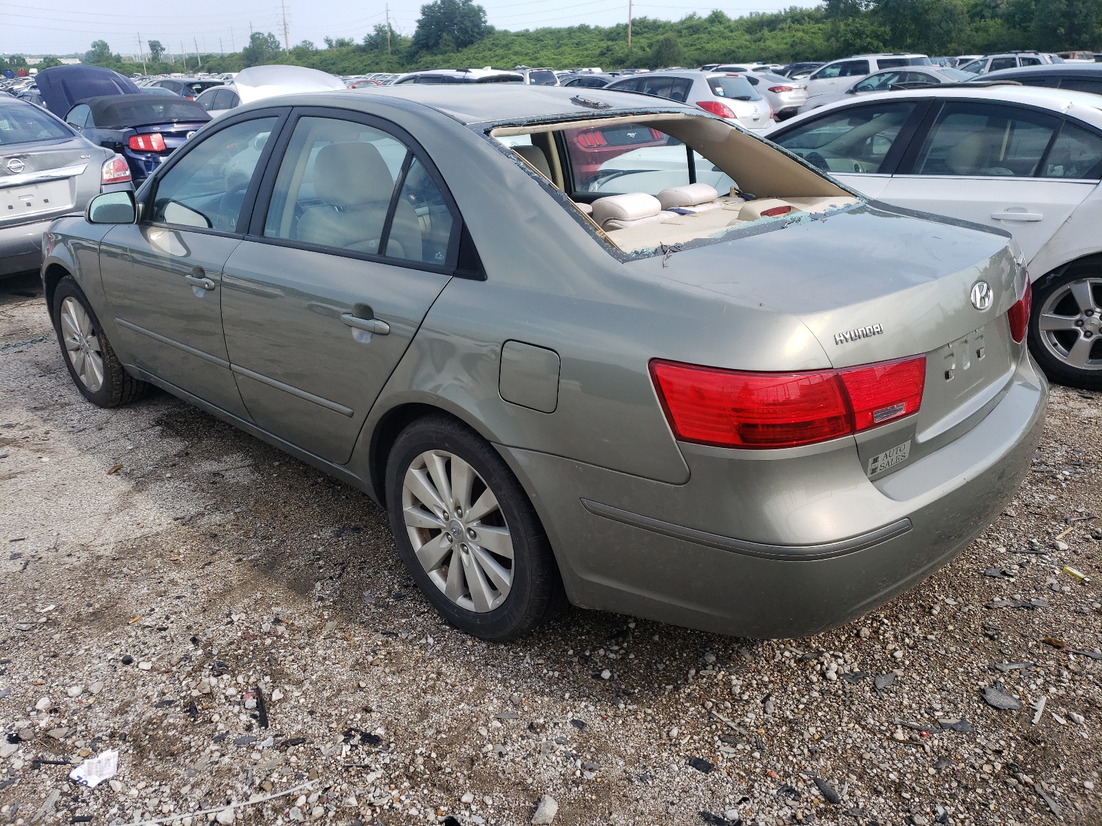 Photo 3 from auction – 2010 HYUNDAI SONATA GLS with VIN 5NPET4AC8AH657503