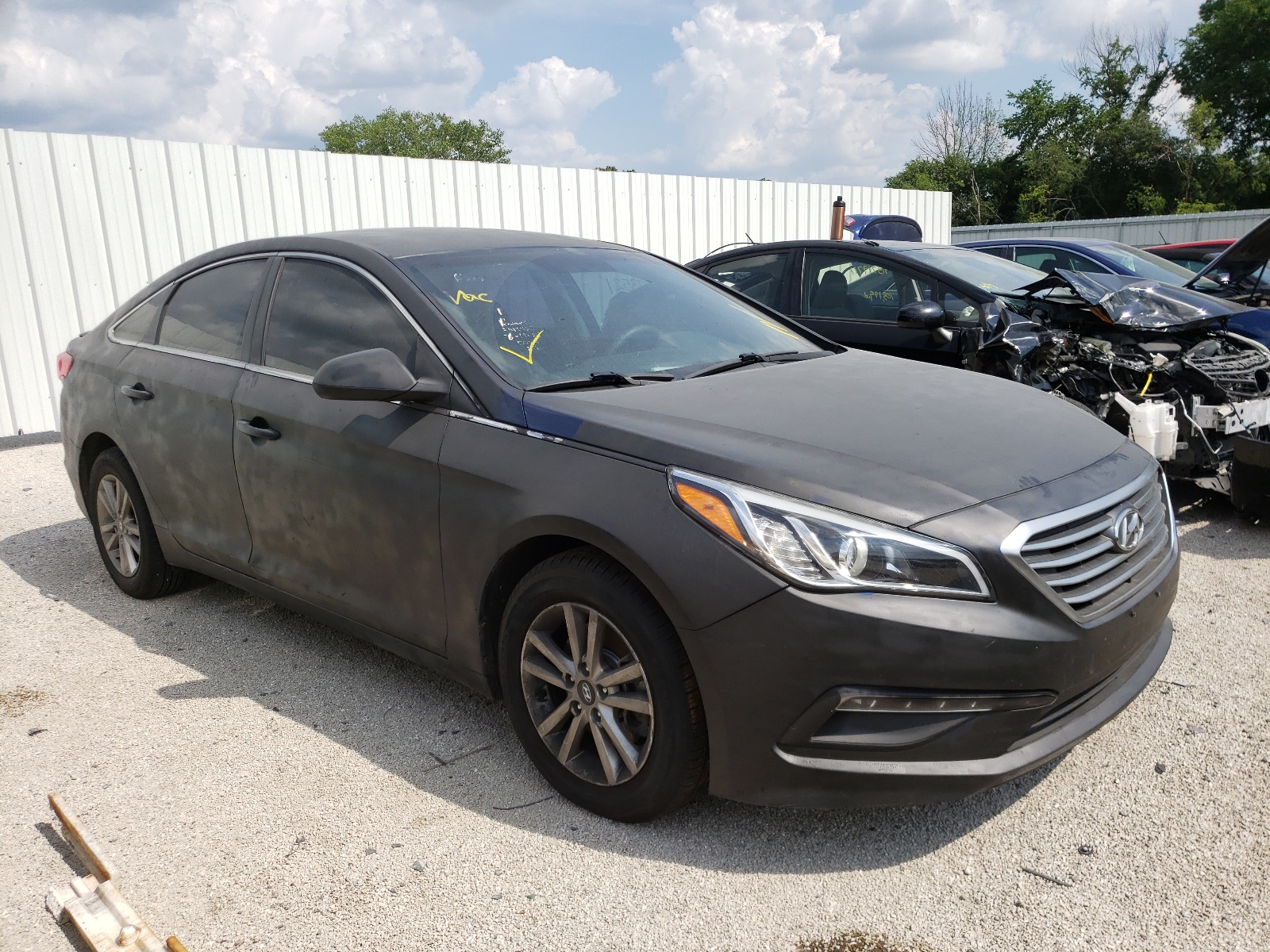 HYUNDAI SONATA SE 2015 with VIN 5NPE24AF7FH172399 - Photo from auction