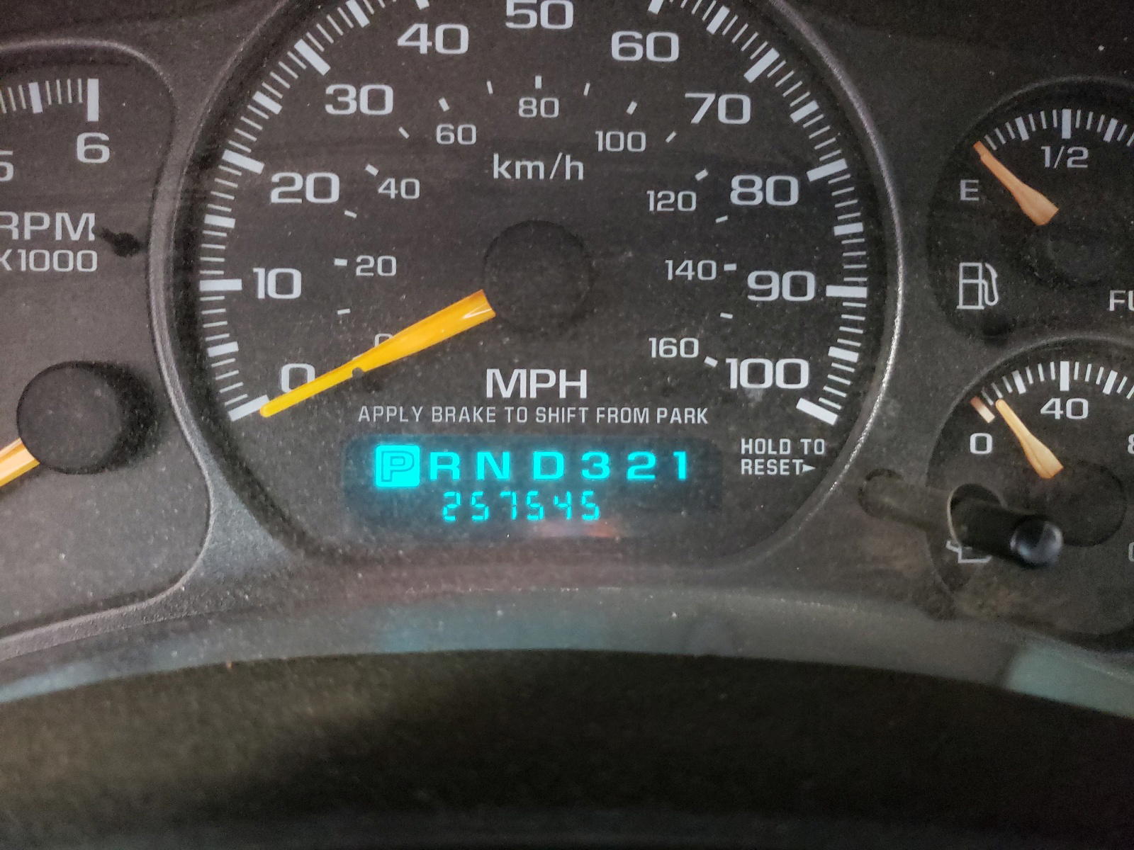 Photo 8 from auction – 2001 CHEVROLET SILVERADO with VIN 1GCHK23U51F154337
