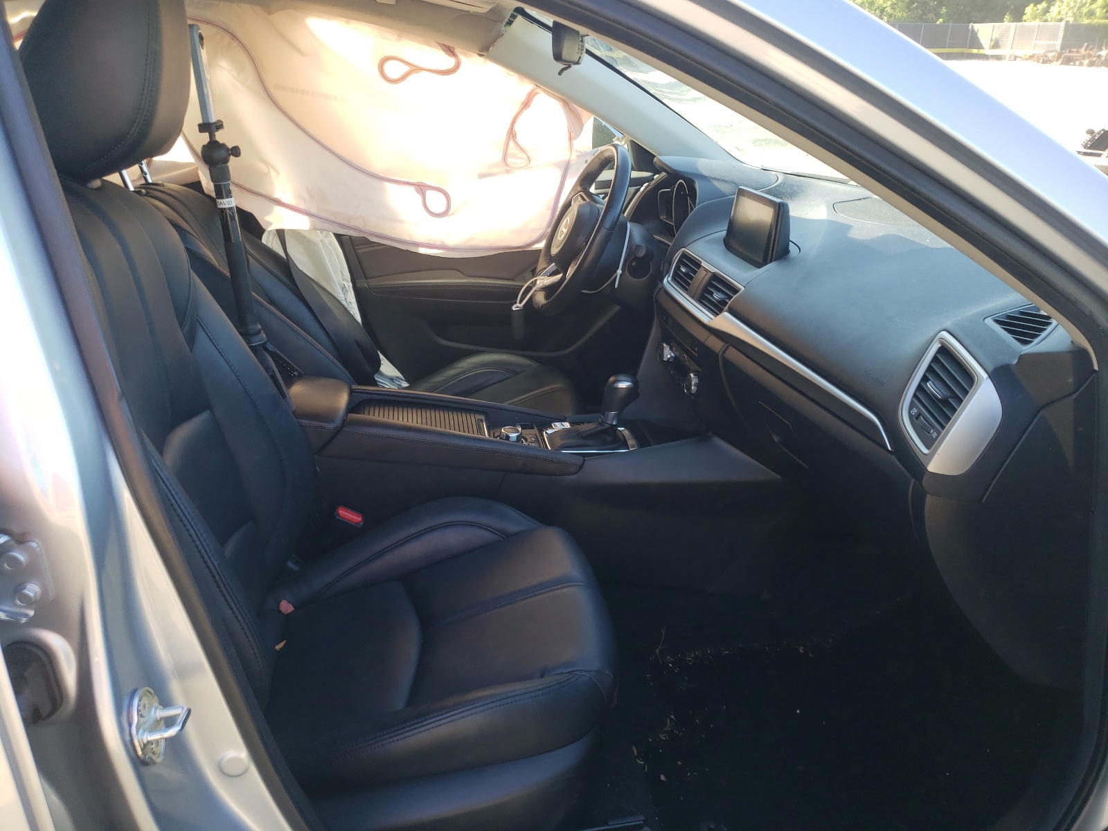 Photo 5 from auction – 2017 MAZDA 3 TOURING with VIN 3MZBN1V71HM123852
