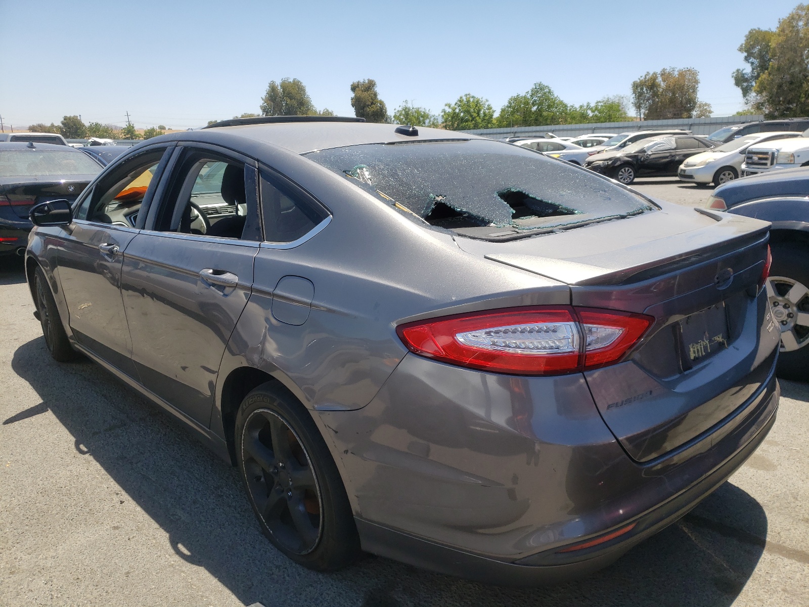 Photo 3 from auction – 2014 FORD FUSION SE with VIN 3FA6P0HD4ER186295