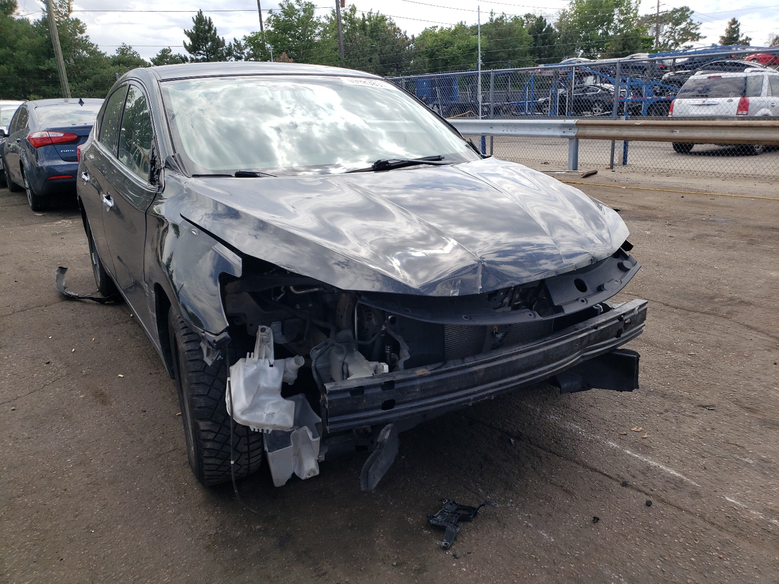 Photo 9 from auction – 2017 NISSAN SENTRA S with VIN 3N1AB7AP3HY313101