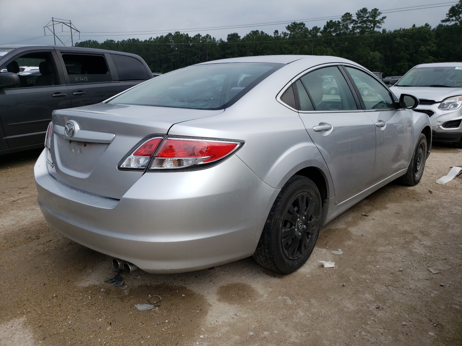 Photo 4 from auction – 2011 MAZDA 6 I with VIN 1YVHZ8BH1B5M25222