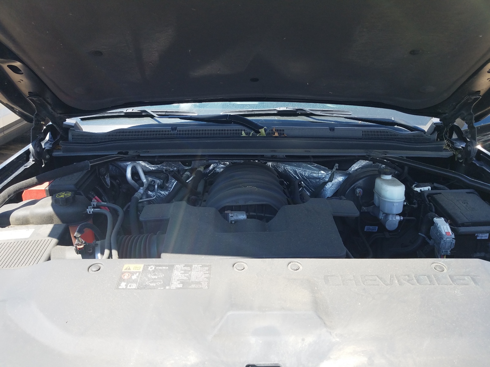 Photo 7 from auction – 2016 CHEVROLET SUBURBAN K with VIN 1GNSKHKC2GR174822