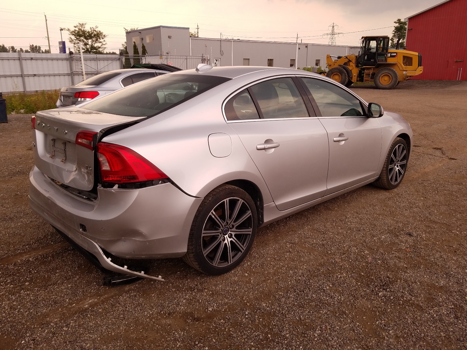 Photo 4 from auction – 2015 VOLVO S60 PLATIN with VIN YV1902TD4F2302335