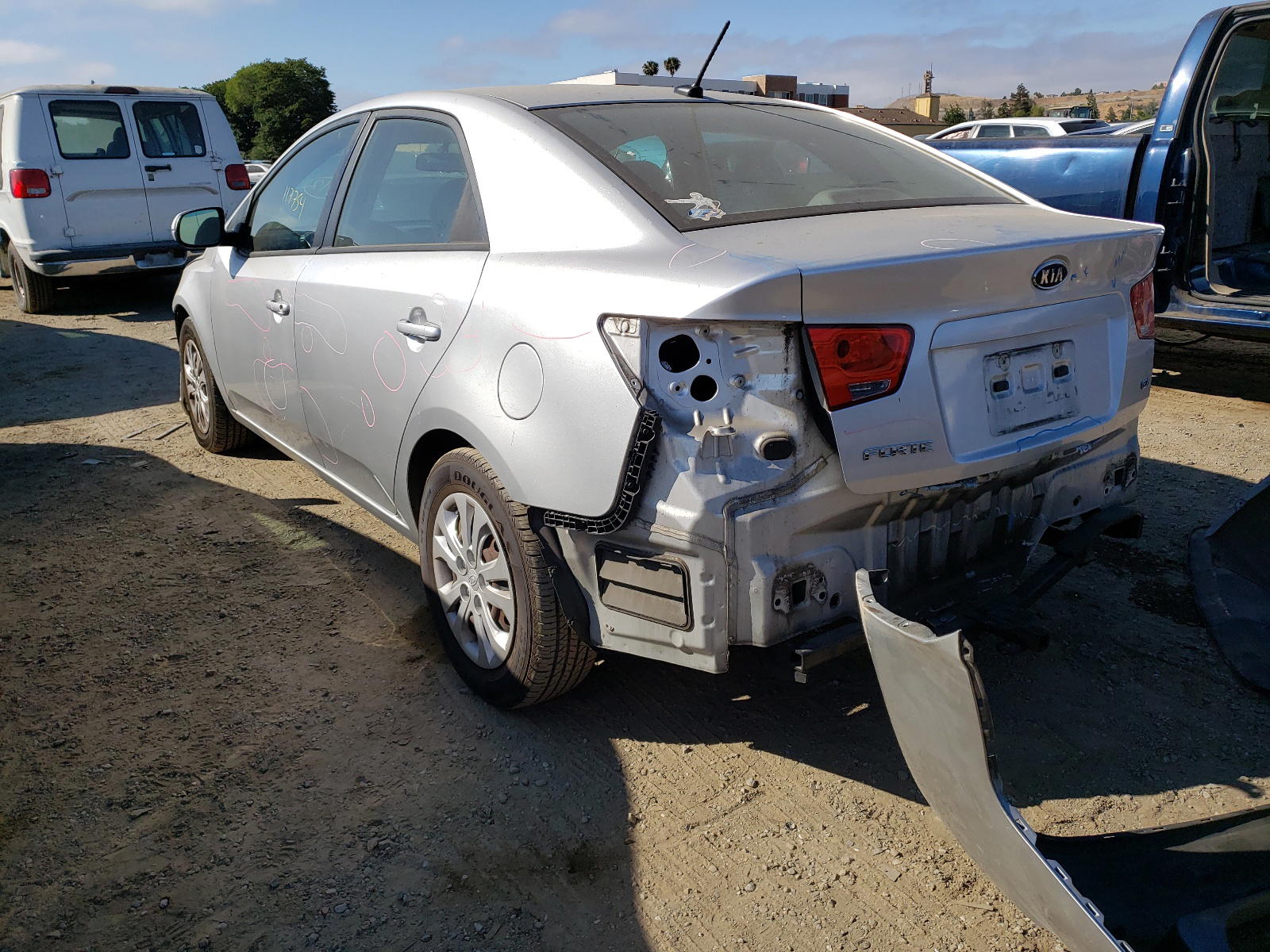 Photo 3 from auction – 2012 KIA FORTE EX with VIN KNAFU4A23C5565580