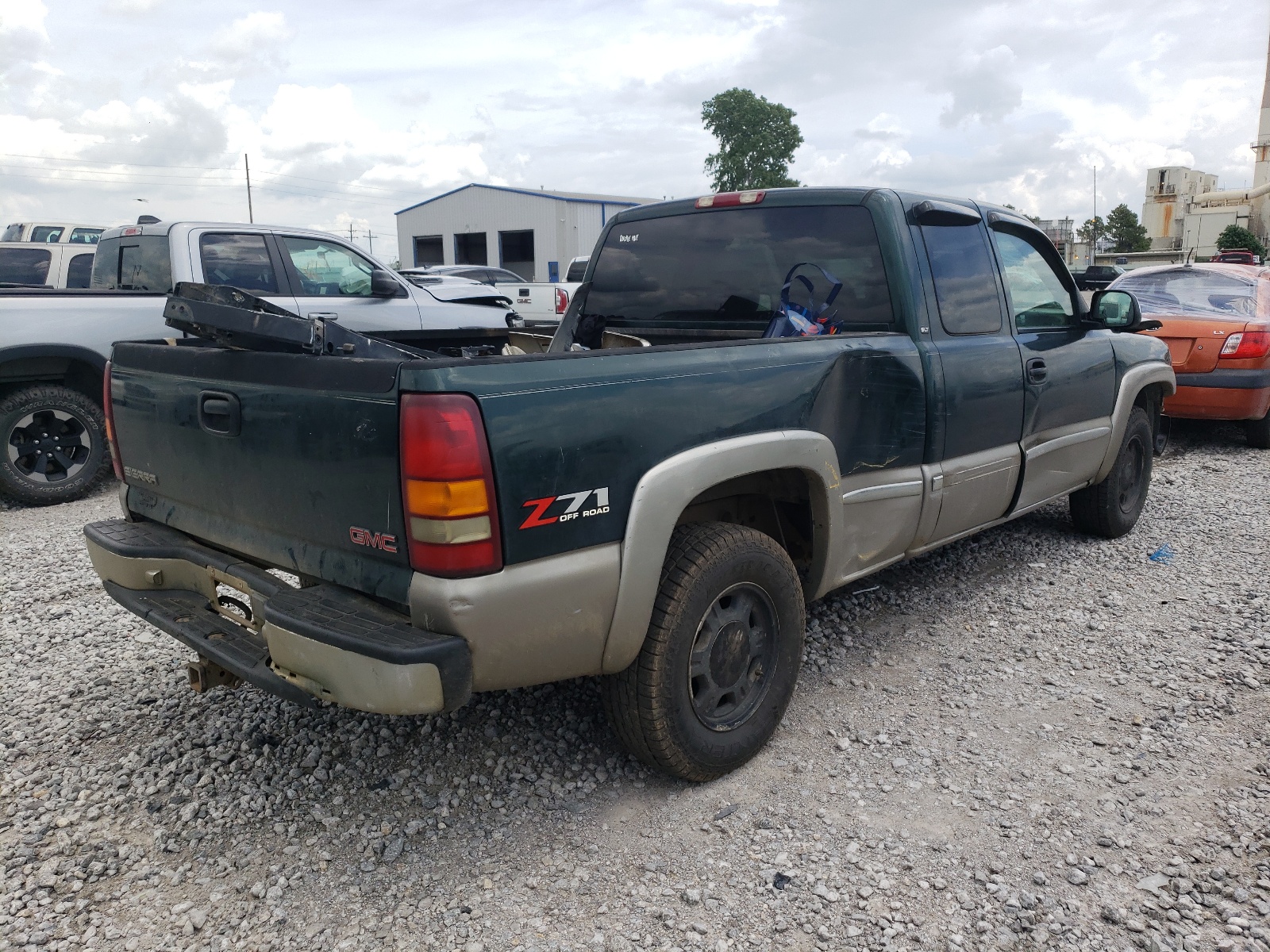 Photo 4 from auction – 2001 GMC NEW SIERRA with VIN 2GTEK19T611302398