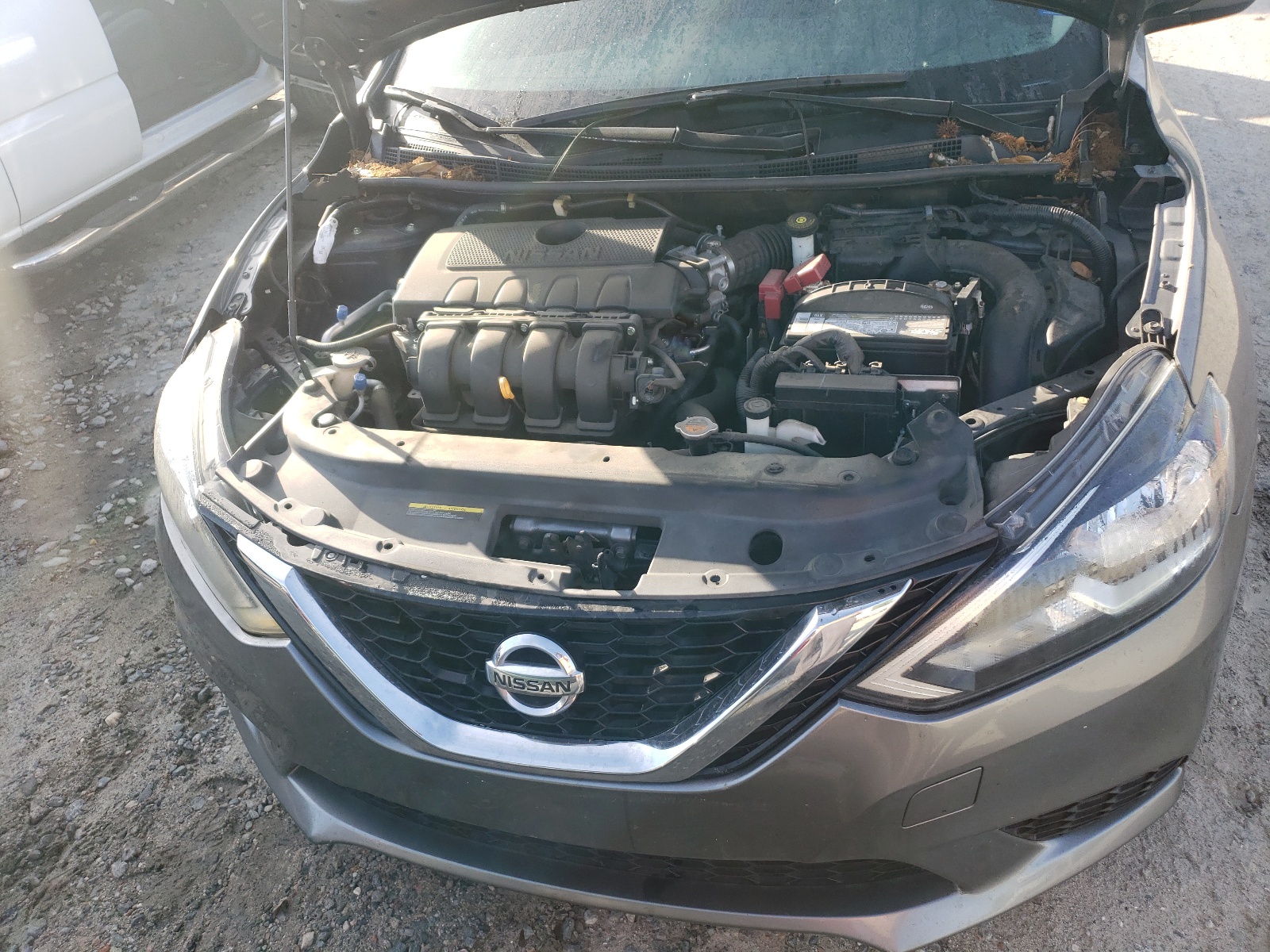 Photo 7 from auction – 2016 NISSAN SENTRA S with VIN 3N1AB7AP8GL675131