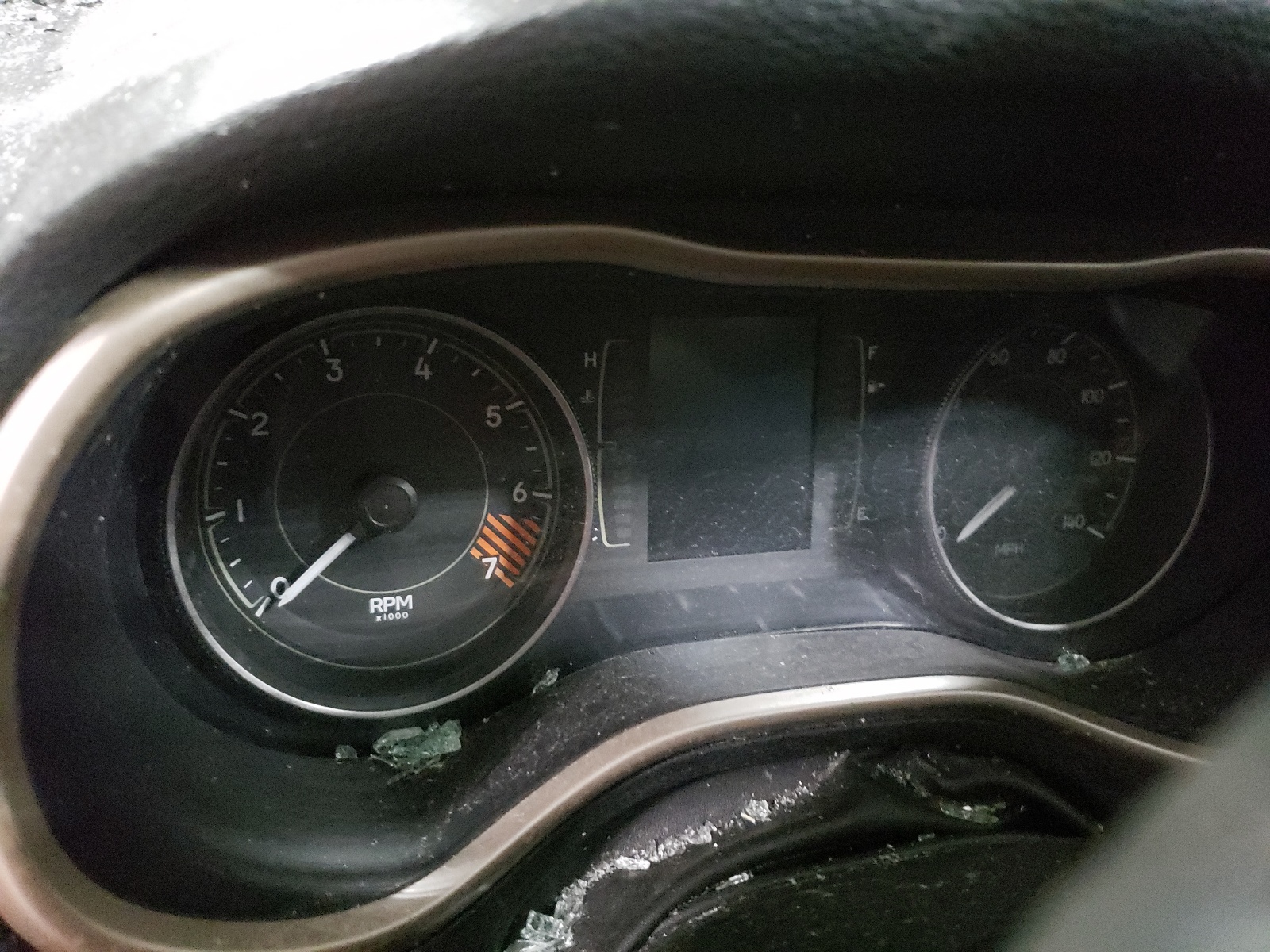 Zdjęcie 8 z aukcji – 2014 JEEP CHEROKEE L z VIN 1C4PJMCB3EW227817