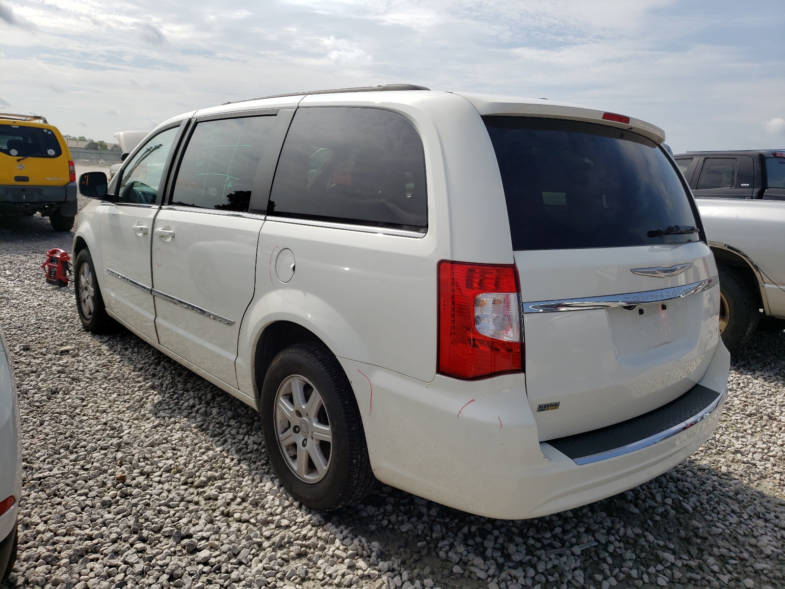 Photo 3 from auction – 2012 CHRYSLER TOWN & COU with VIN 2C4RC1BG0CR351208