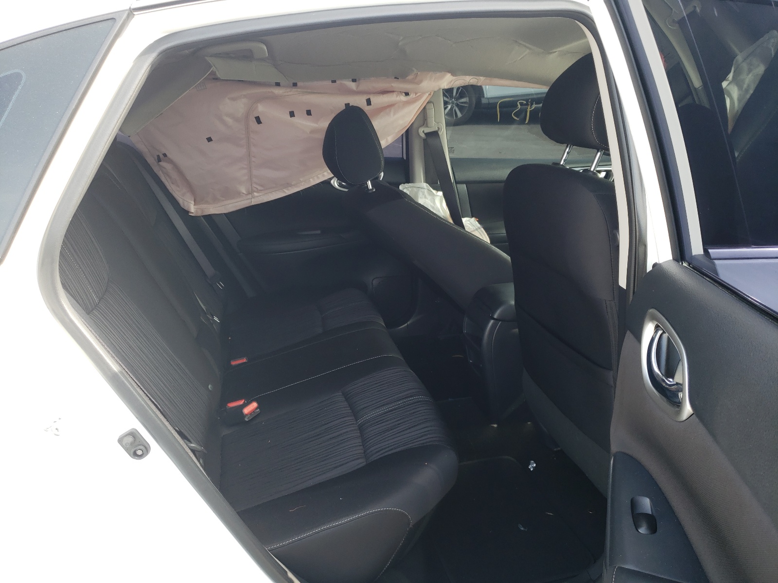 Photo 6 from auction – 2017 NISSAN SENTRA S with VIN 3N1AB7AP6HL641271