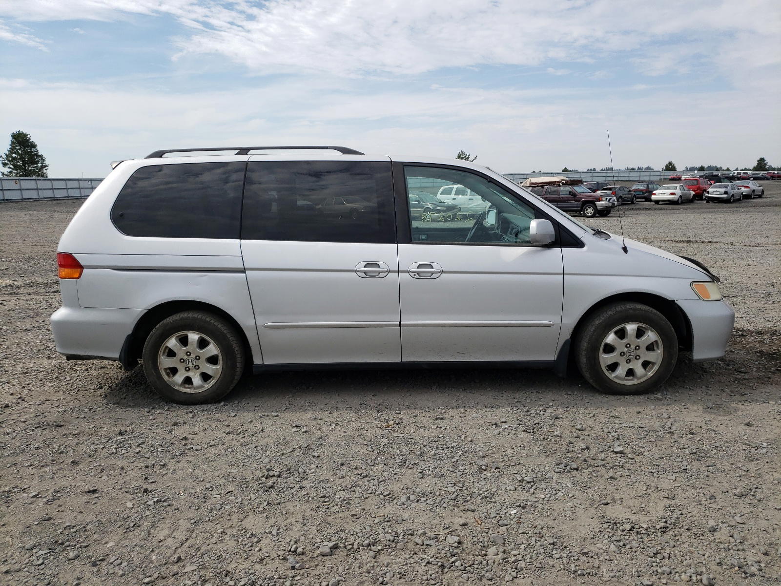 Photo 9 from auction – 2002 HONDA ODYSSEY EX with VIN 5FNRL18092B035441