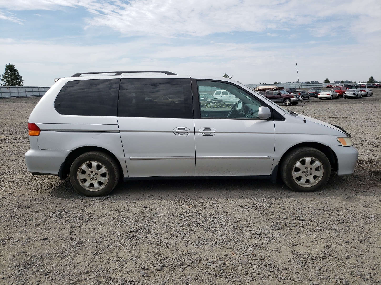 Фото 9 с аукциона – 2002 HONDA ODYSSEY EX с VIN 5FNRL18092B035441
