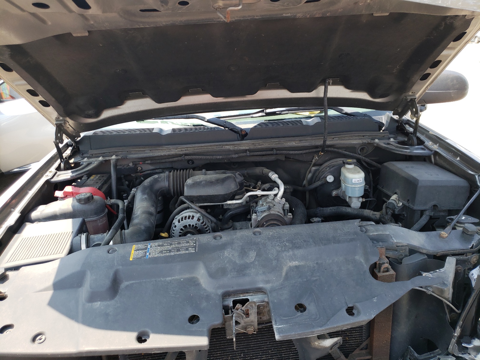 Photo 7 from auction – 2007 CHEVROLET SILVERADO with VIN 1GCEC14XX7Z601870