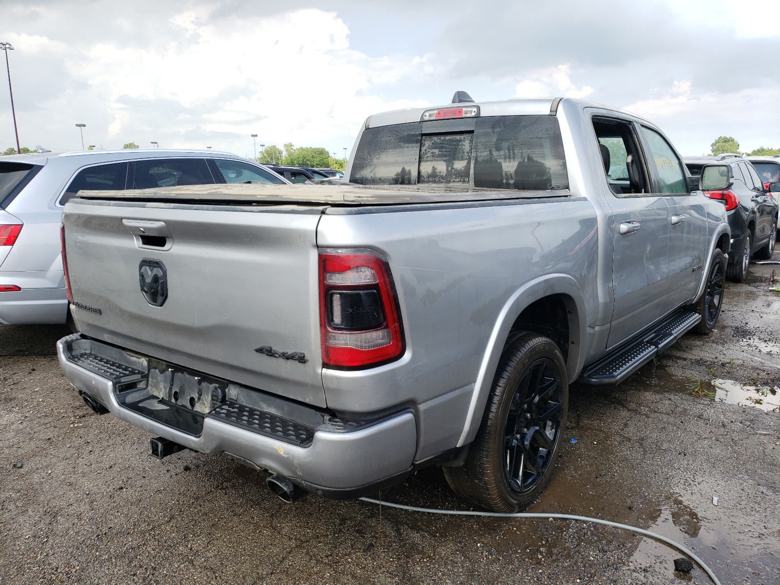 Photo 4 from auction – 2021 RAM 1500 LARAM with VIN 1C6SRFJT4MN585627