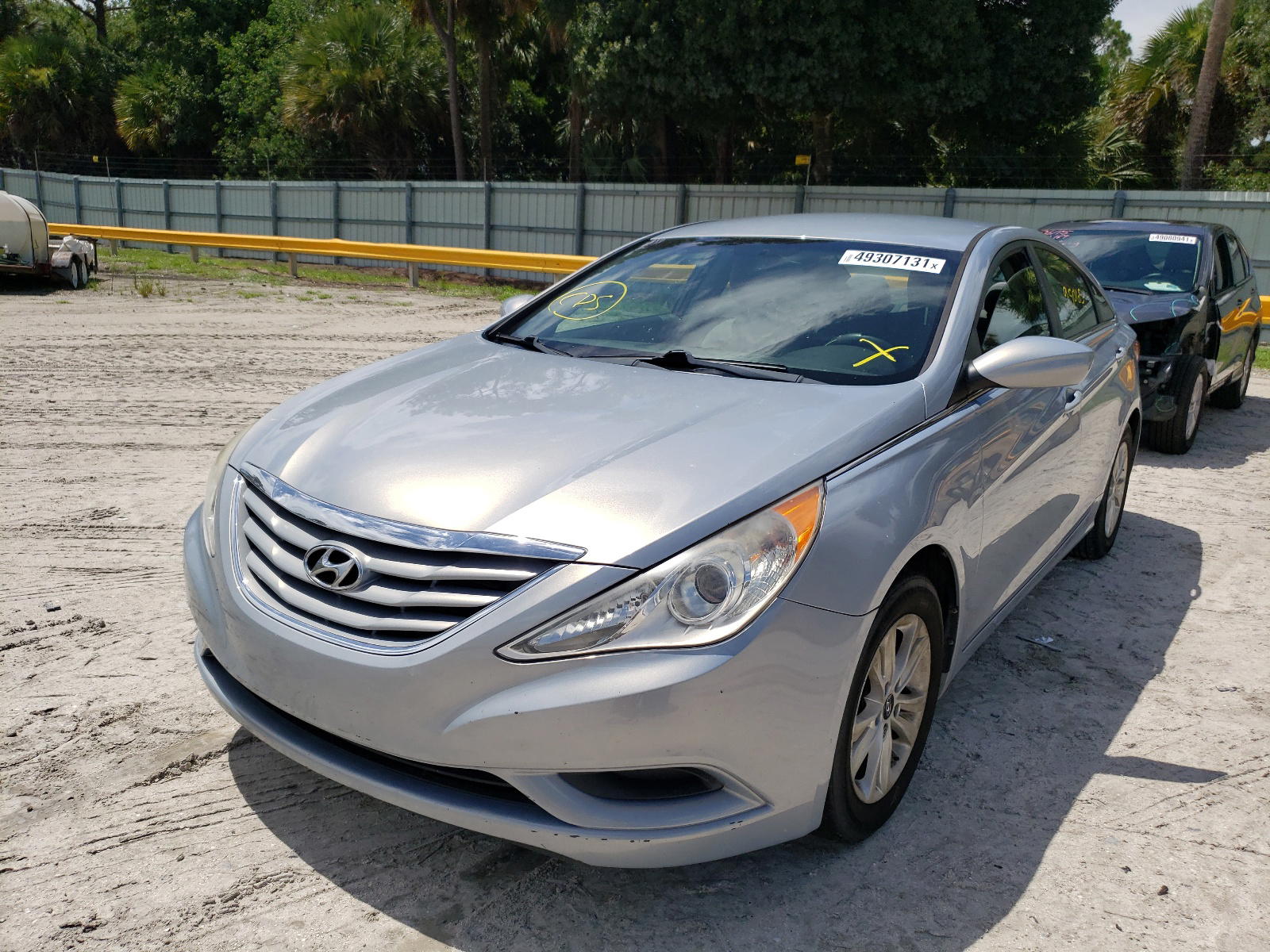 Photo 2 from auction – 2012 HYUNDAI SONATA with VIN 5NPEB4AC7CH339569
