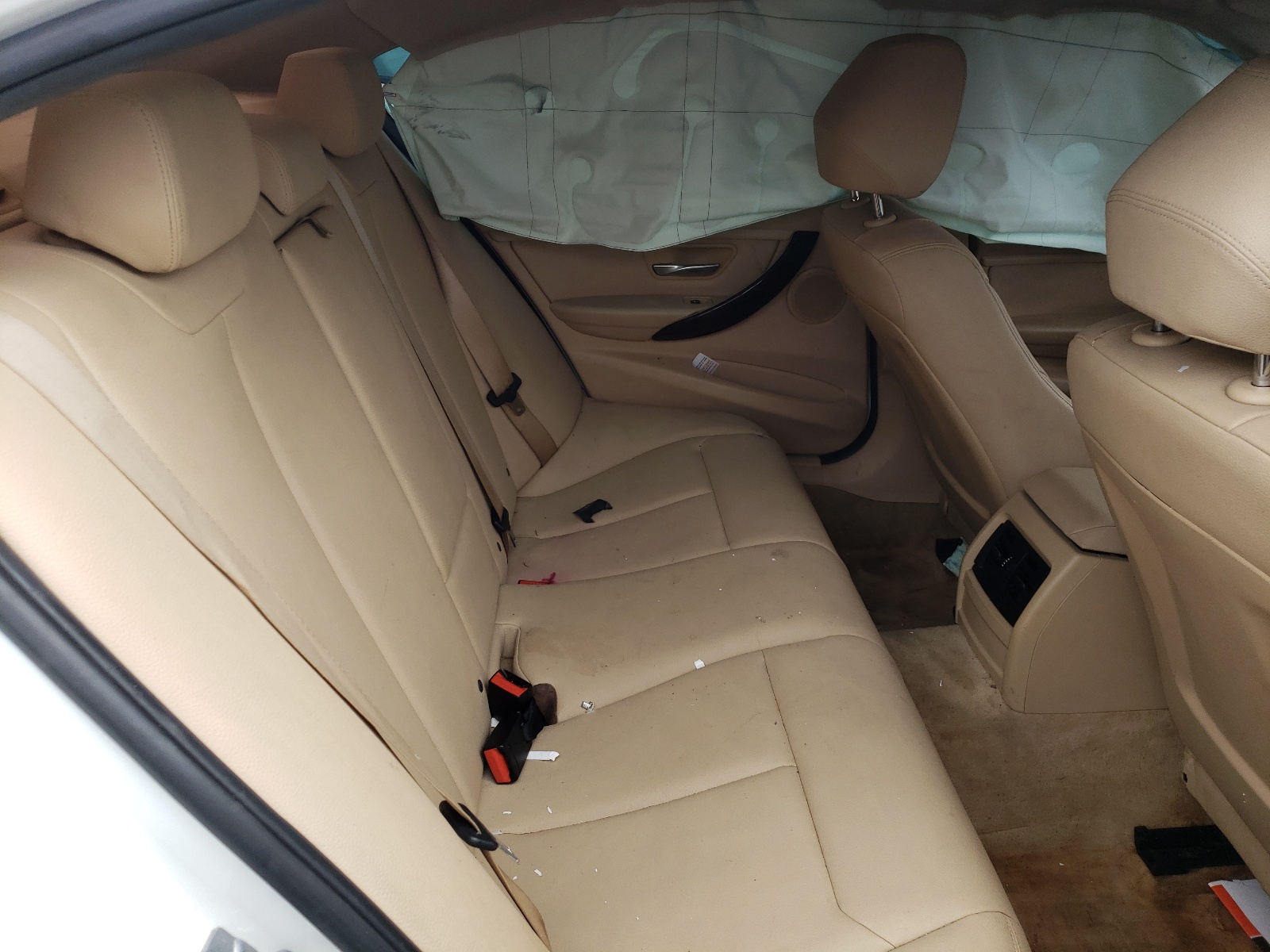 Photo 6 from auction – 2015 BMW 320 I XDRI with VIN WBA3C3C50FP663014
