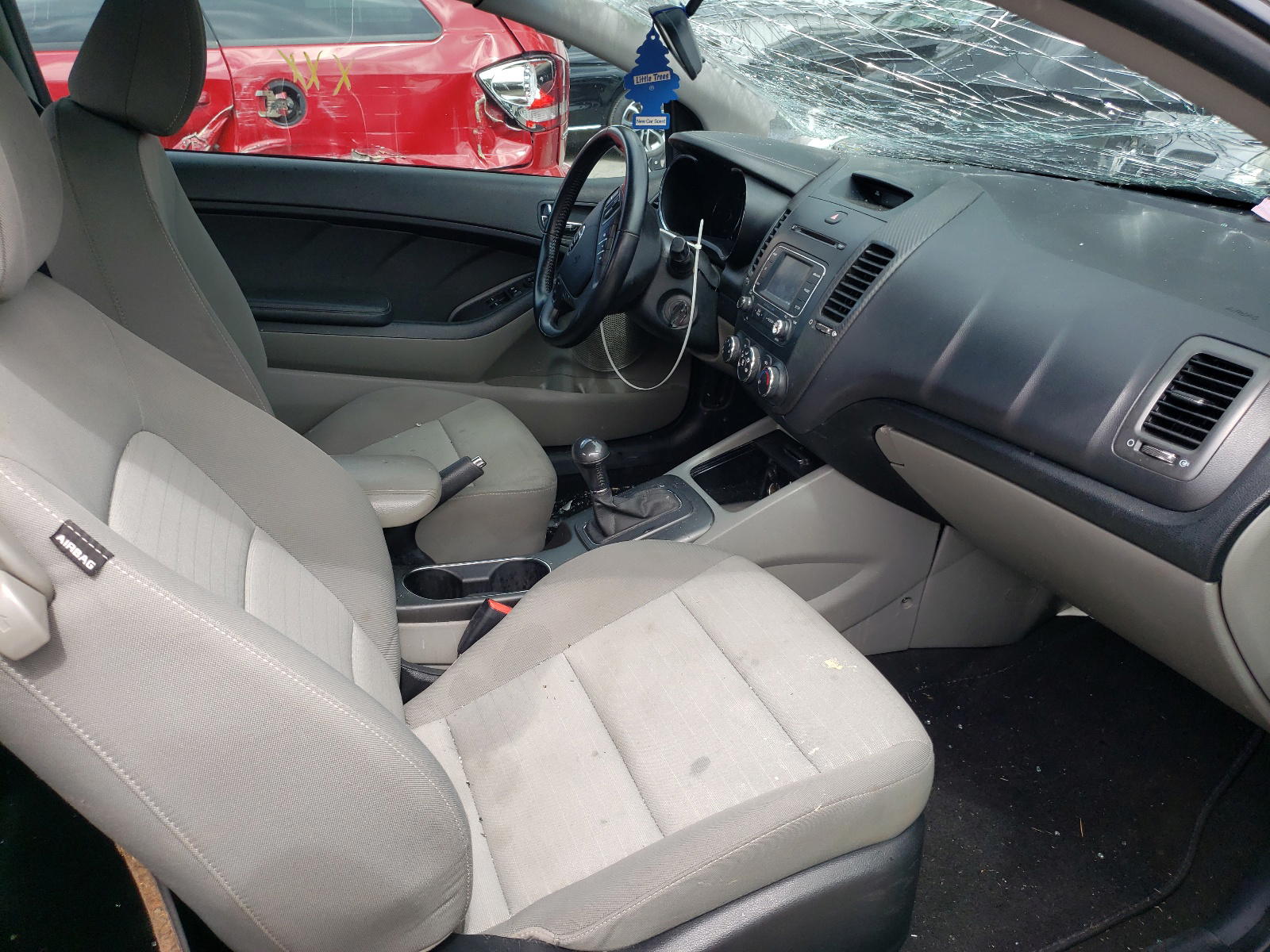 Photo 5 from auction – 2014 KIA FORTE EX with VIN KNAFX6A89E5202534