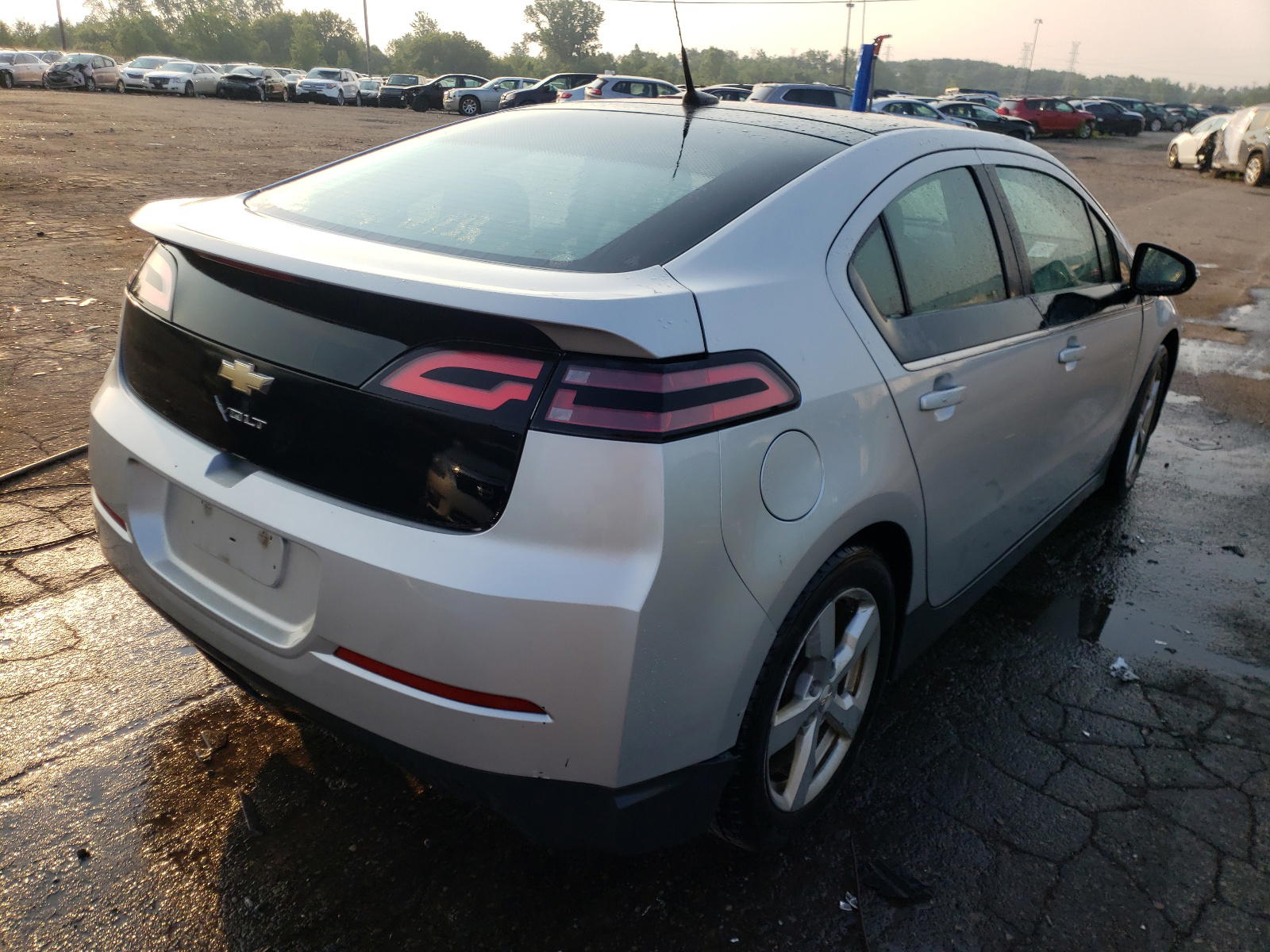 Photo 4 from auction – 2012 CHEVROLET VOLT with VIN 1G1RB6E44CU102181